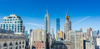 A view of the city of Manhattan